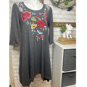 JOHNNY WAS JWLA GRAY EMBROIDERED FLORAL DRESS